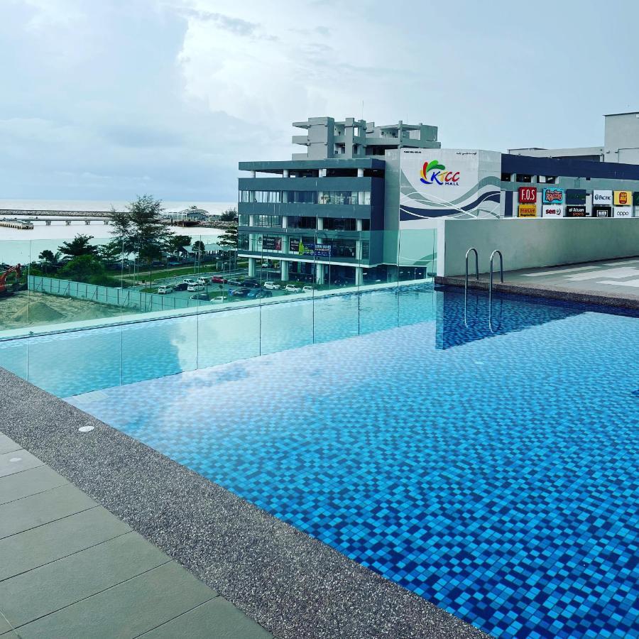 Ureshii Homestay Ladang Tanjung Kuala Terengganu With Pool Екстер'єр фото